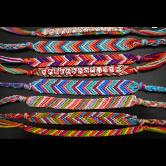 Accessories - String and bead bracelets
